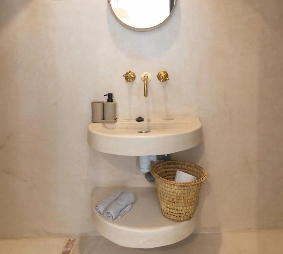 Hm40 I Moroccan Riad With Residential Pool Marrakesh