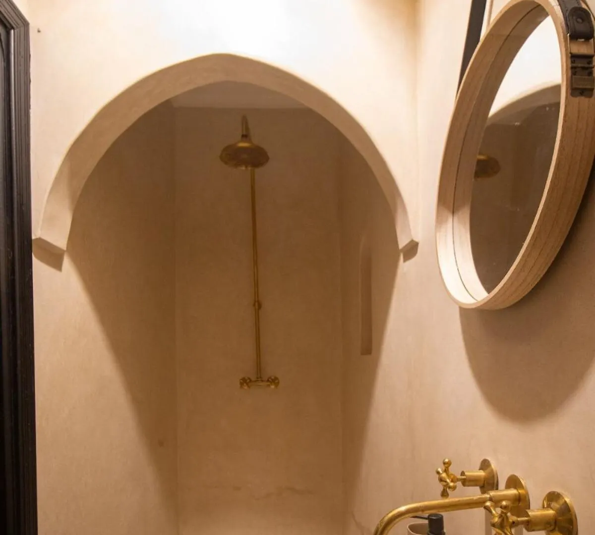 Hm40 I Moroccan Riad With Residential Pool Marrakesh Apartment